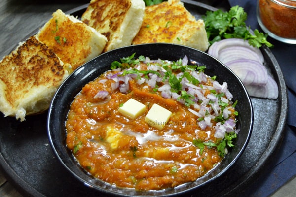 Finger Licking Pav Bhaji