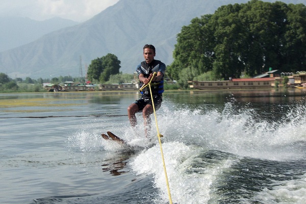 water skiing